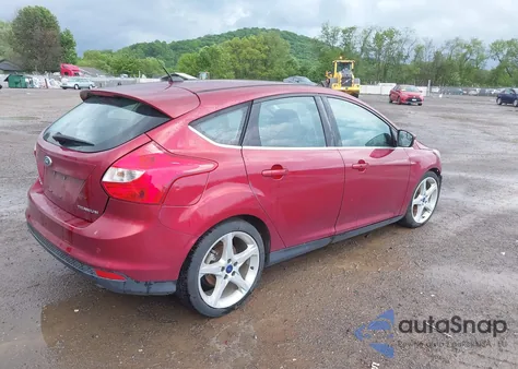 2014 Ford Focus Titanium из США, поврежденный, VIN 1FADP3N22EL374730